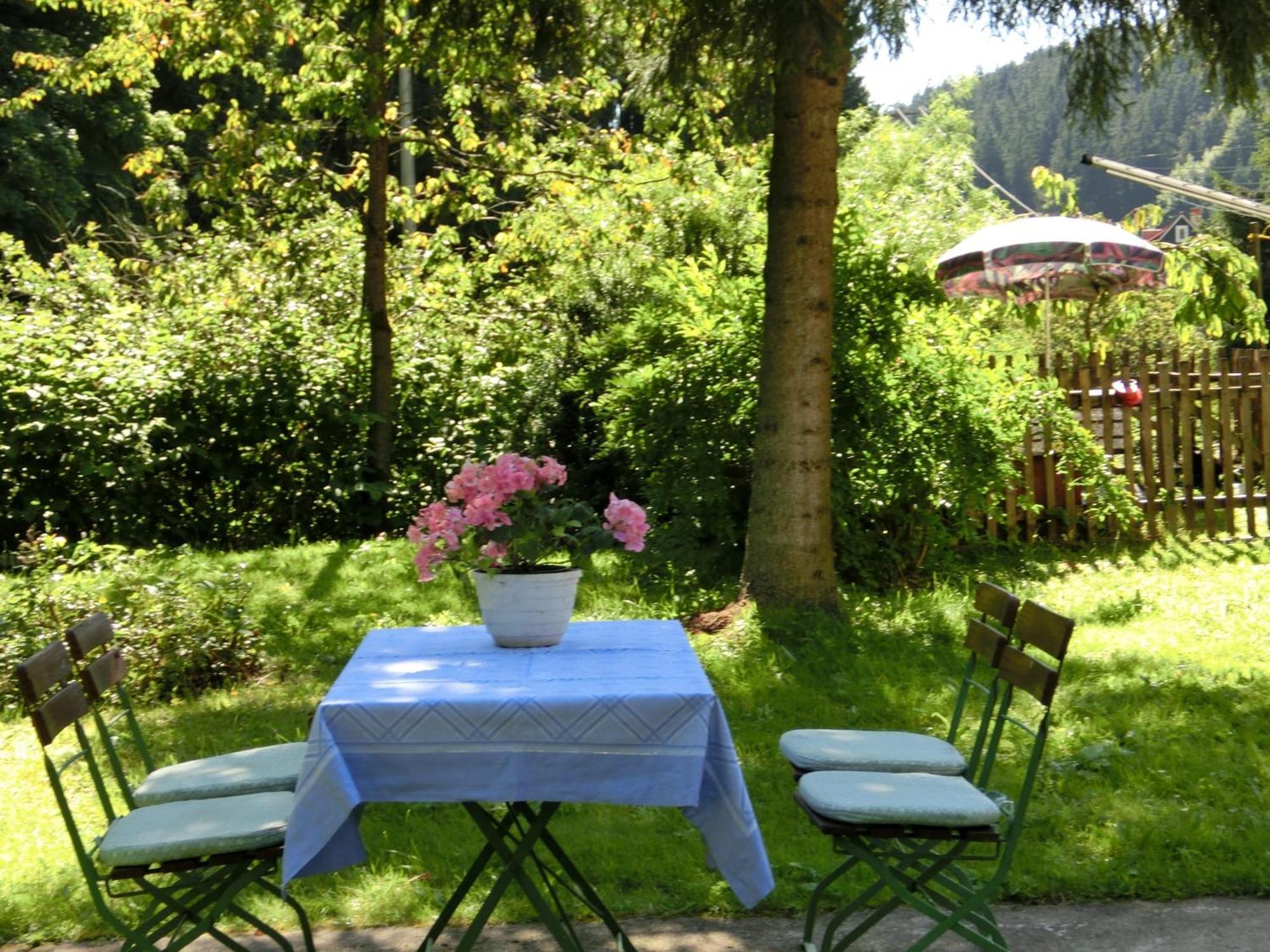 Apartment Thuringian Forest With Balcony Giessubel Екстер'єр фото